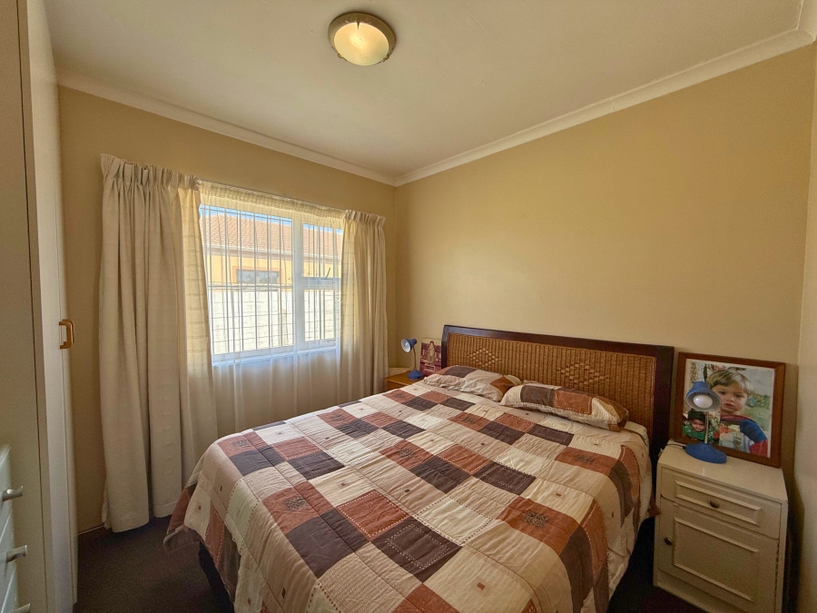 5 Bedroom Property for Sale in Country Club Western Cape